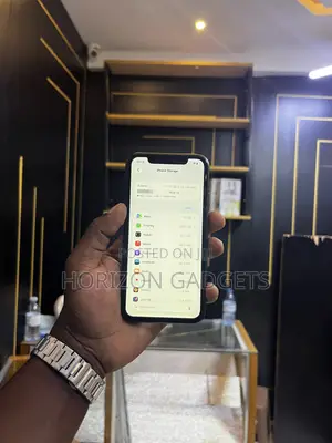 Apple iPhone 11 64 GB Black