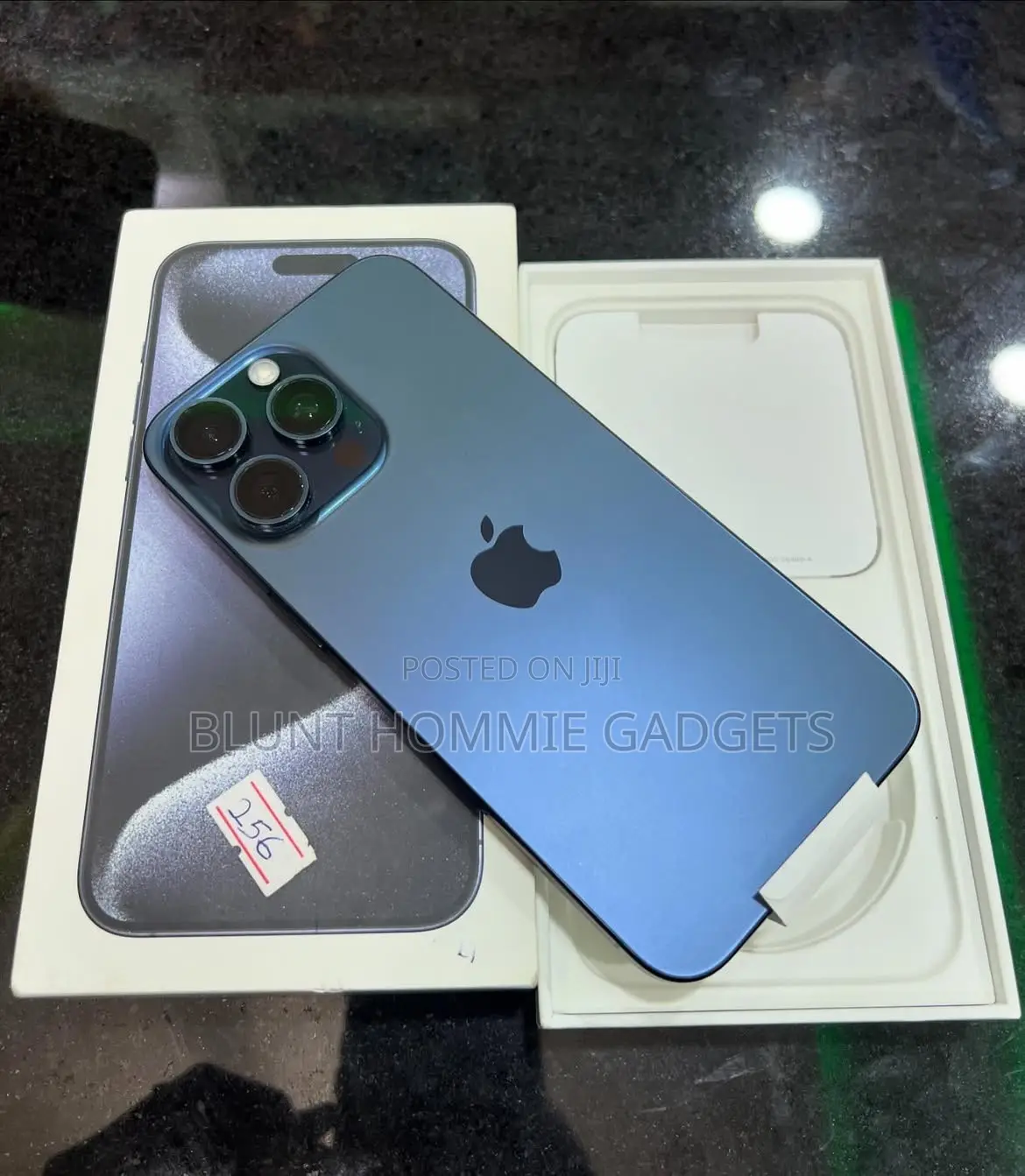 New Apple iPhone 15 Pro Max 256 GB Blue