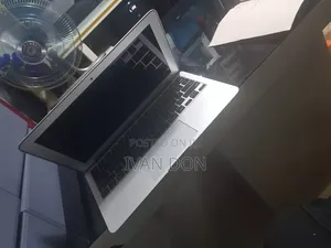 Laptop Apple MacBook 2015 4GB Intel Core i5 SSD 128GB