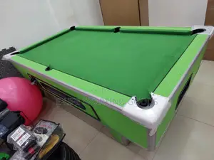 Standard Pool Table for Bar, Club, Games Business Homes