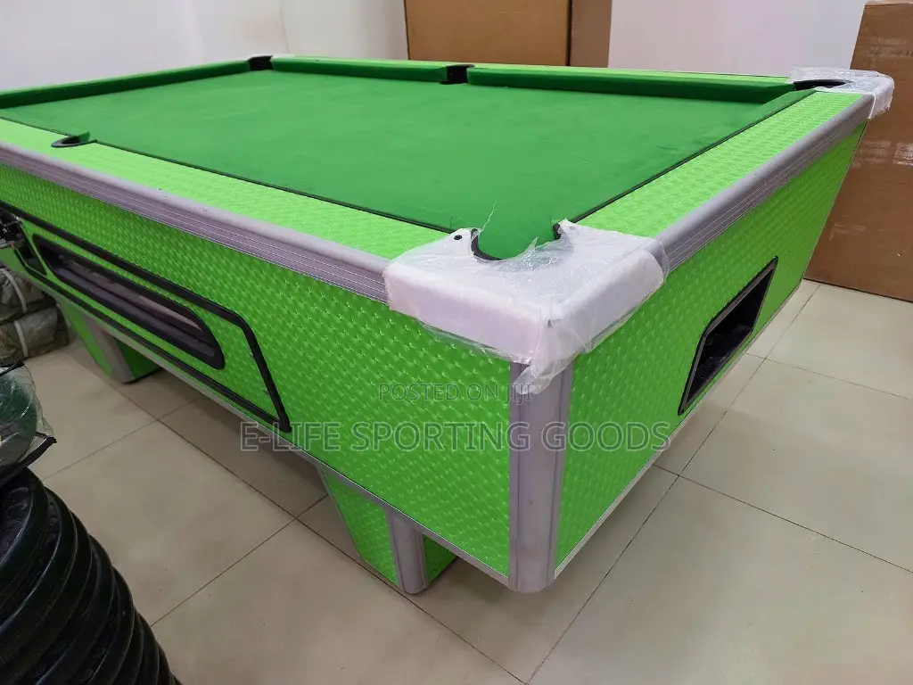 Standard Pool Table for Bar, Club, Games Business Homes