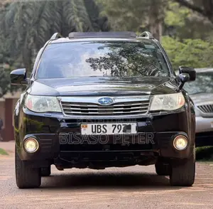 Subaru Forester 2010 Black