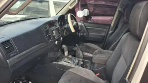 Mitsubishi Pajero 2009 White