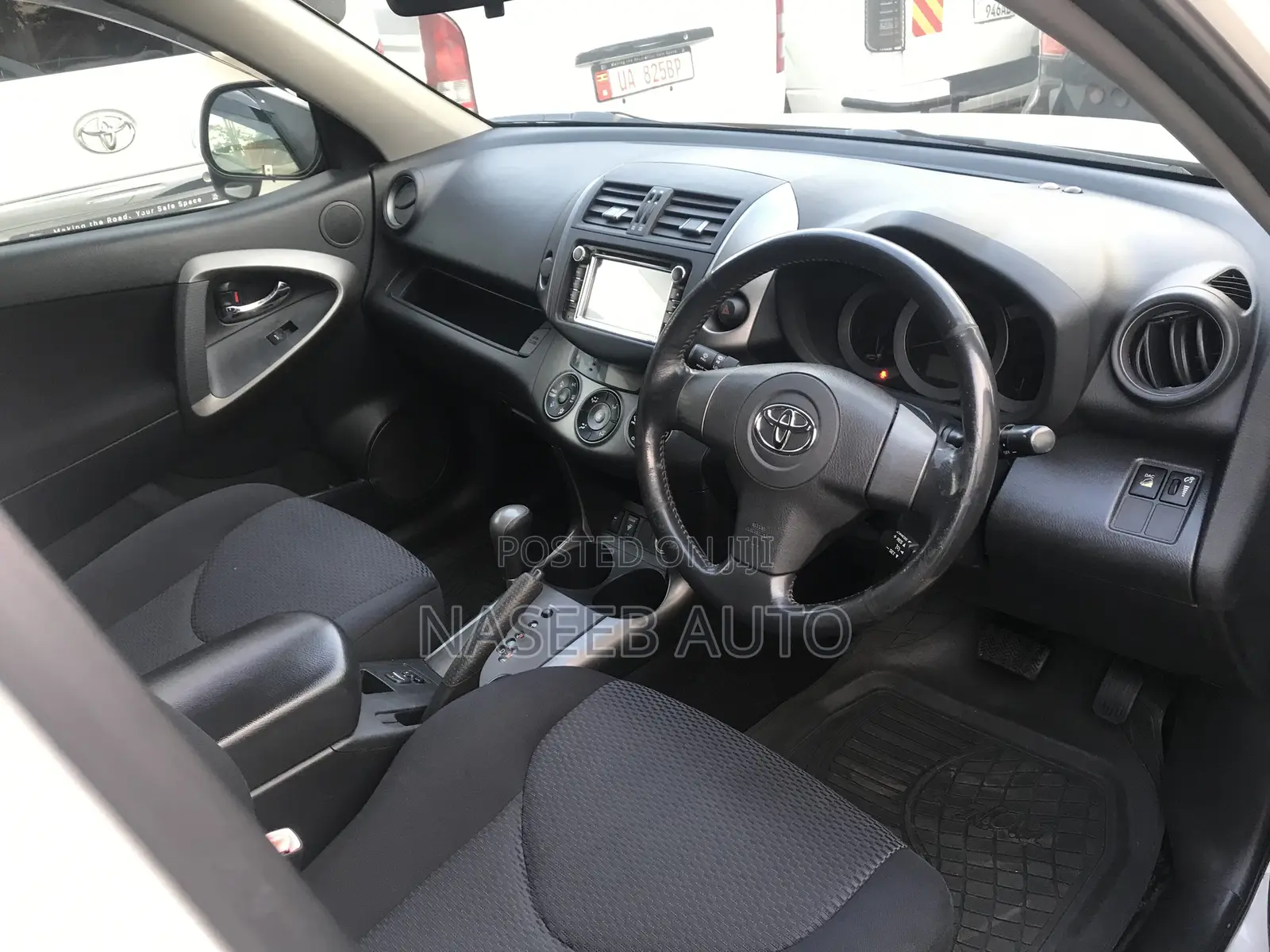 Toyota RAV4 2009 White