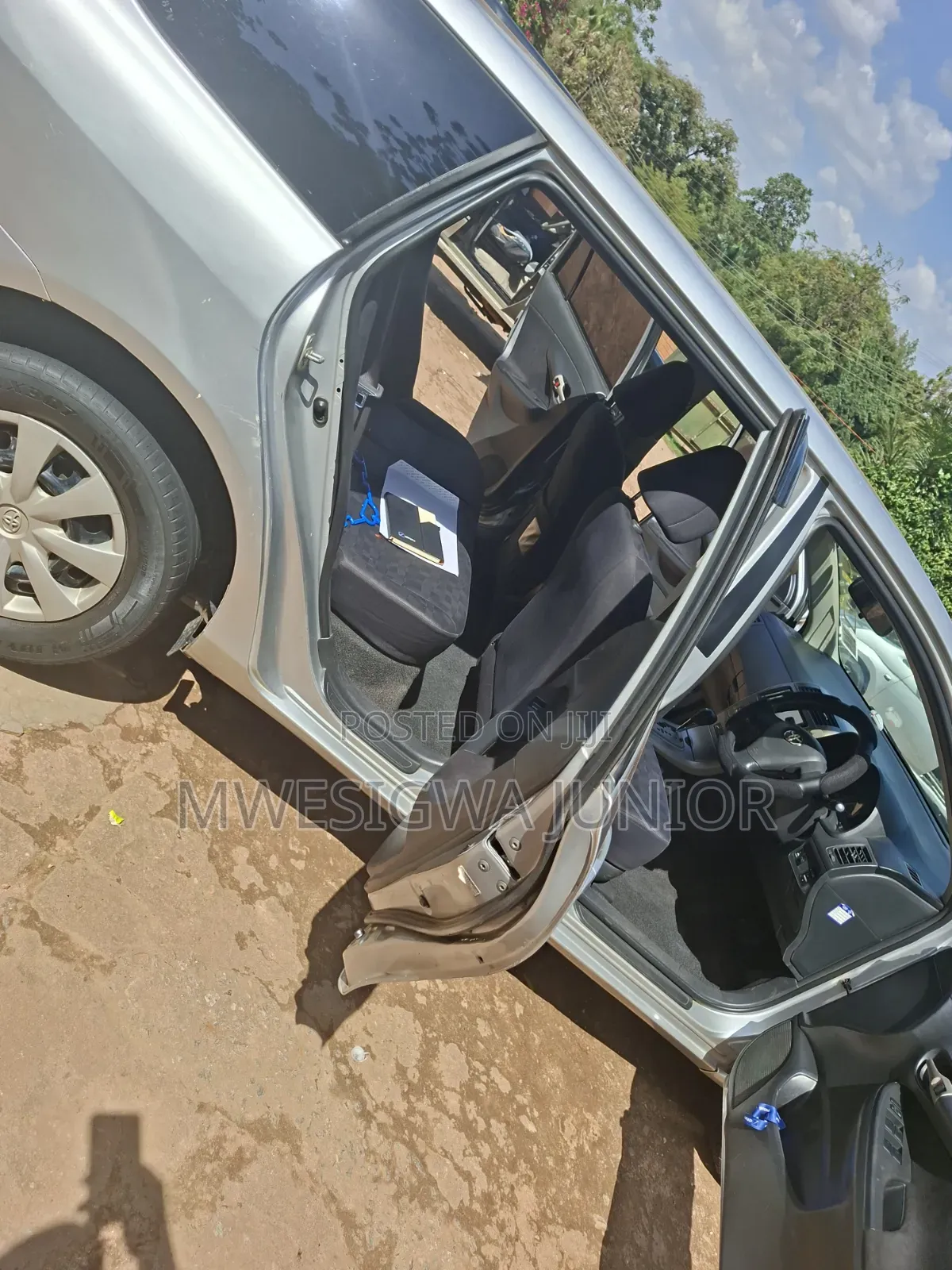 Toyota Corolla Fielder 2010 Silver