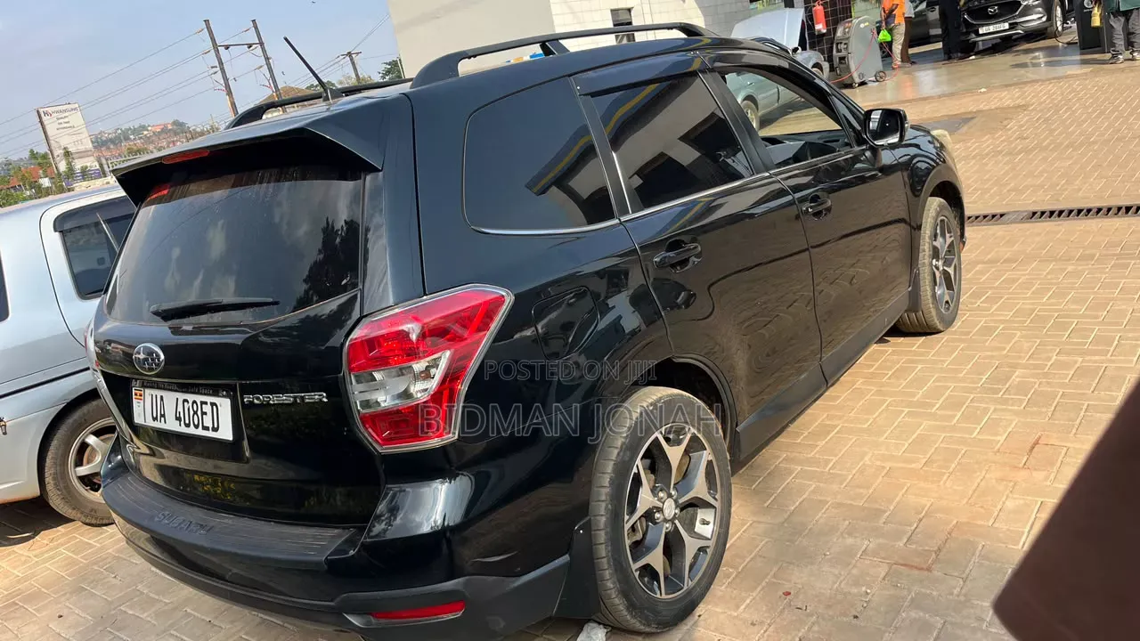 Subaru Forester 2015 Black