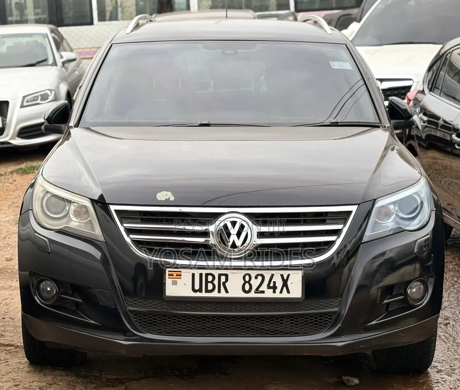 Volkswagen Tiguan S 2011 Black