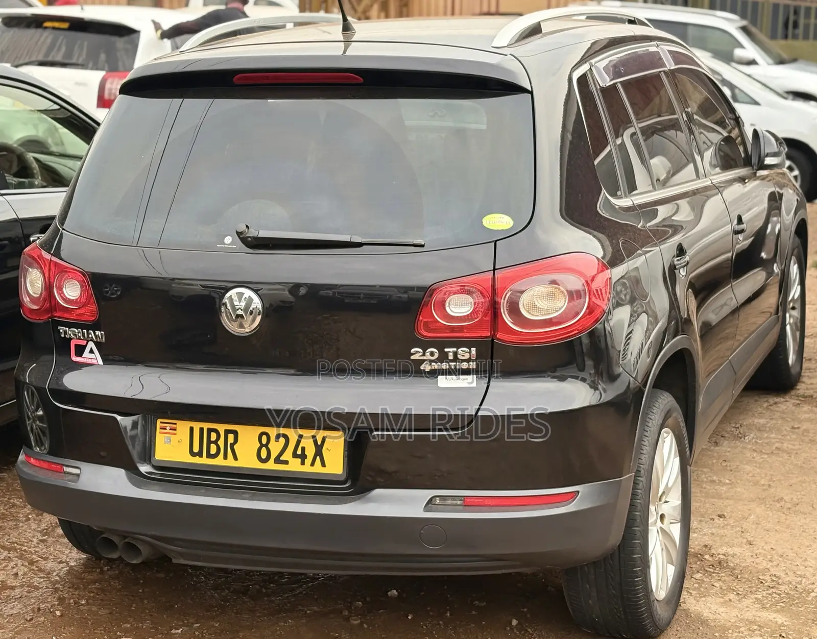 Volkswagen Tiguan S 2011 Black