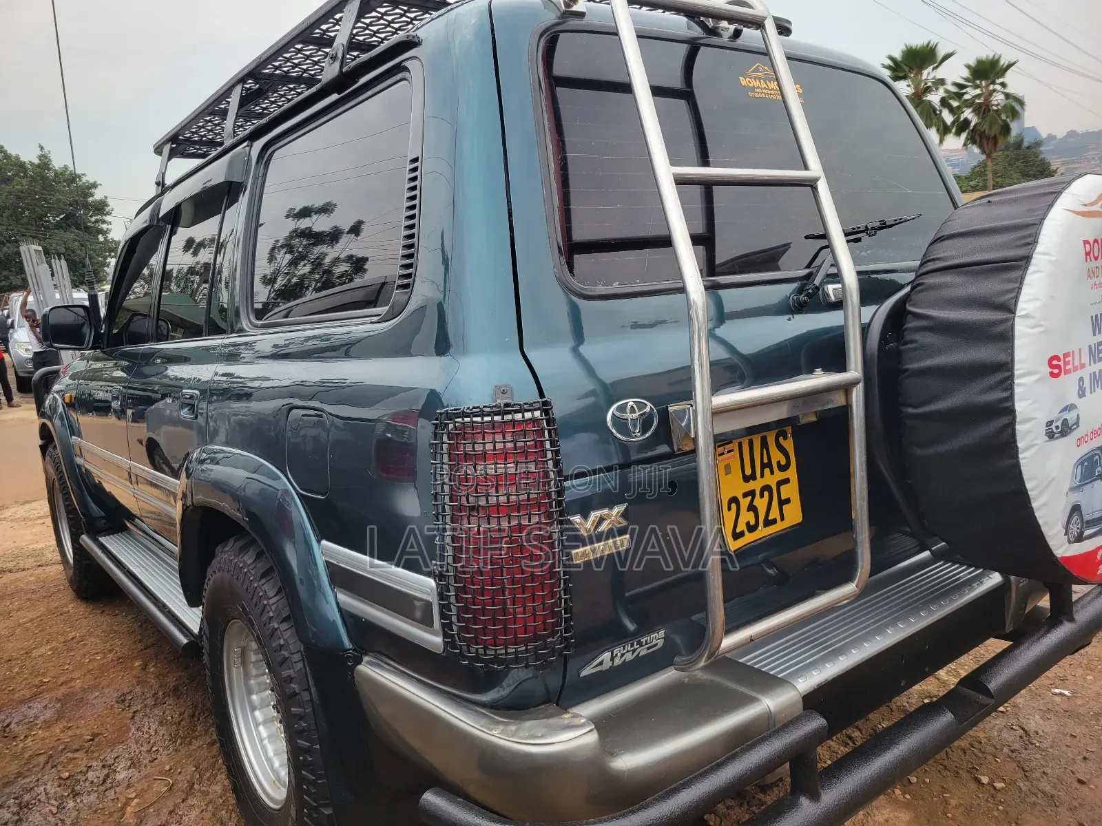 Toyota Land Cruiser HDJ 100 2003 Green