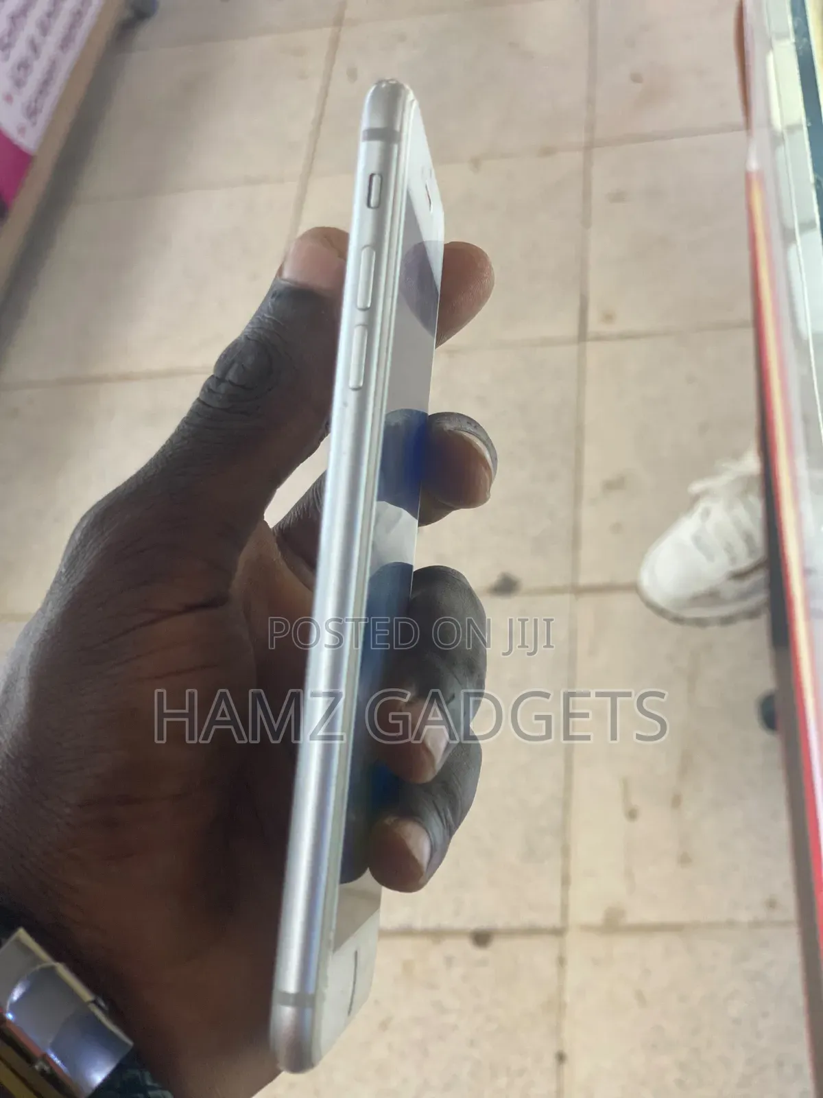 Apple iPhone 8 Plus 64 GB White