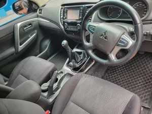 Mitsubishi Pajero V90 2.8 GL 2020 Blue