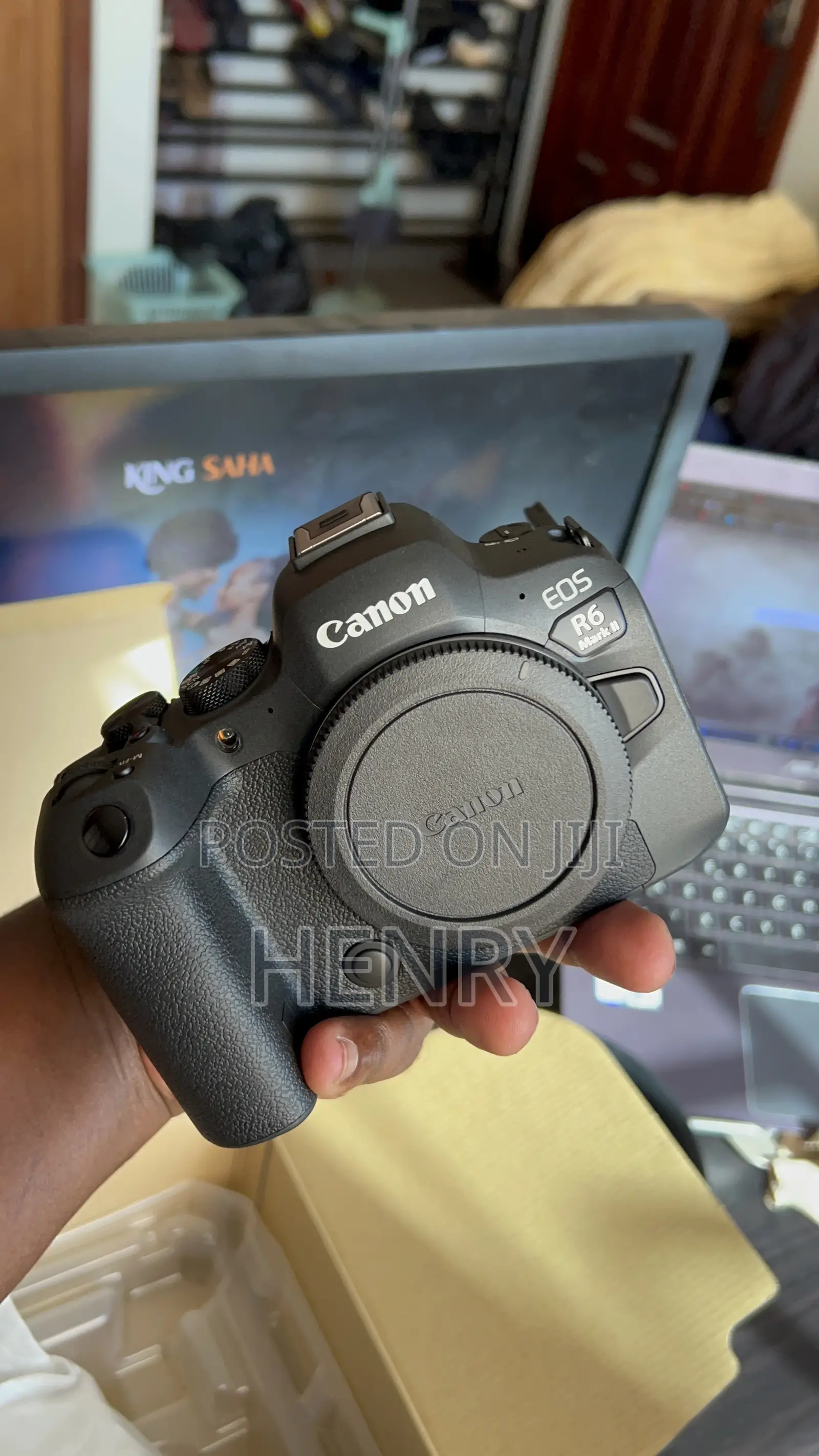 Canon R6 Mark II New.