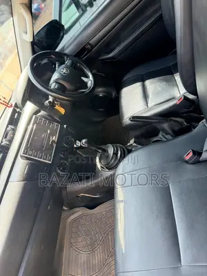 Toyota Hilux 2017 Silver