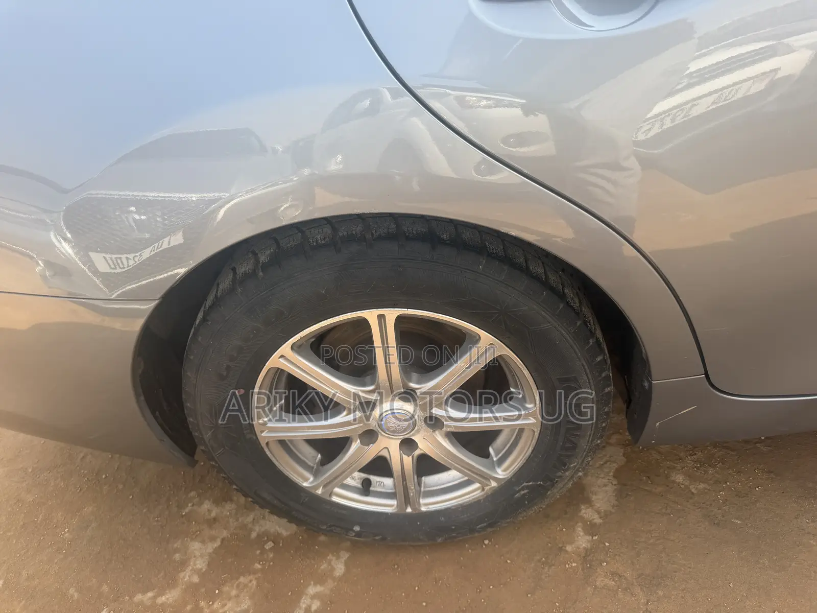 Toyota Mark X 2.5 AWD 2011 Silver