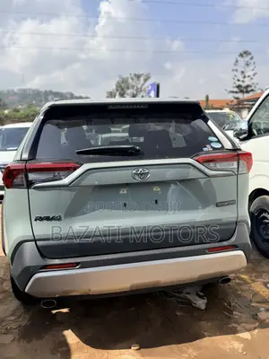 Toyota RAV4 2018 Green