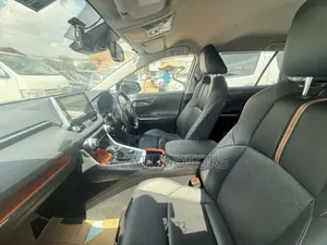 Toyota RAV4 2018 Green
