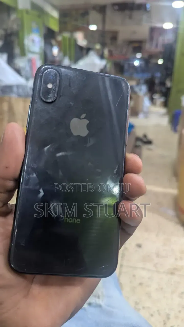 Apple iPhone XS 64 GB Black