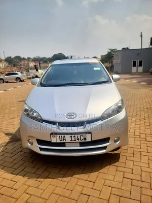Toyota Wish 2012 Silver