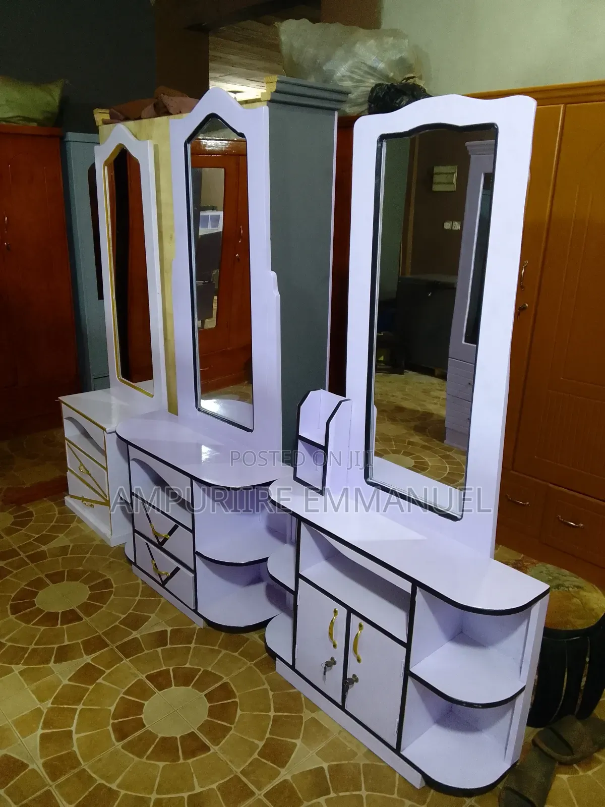 Dressing Mirror at Affordable