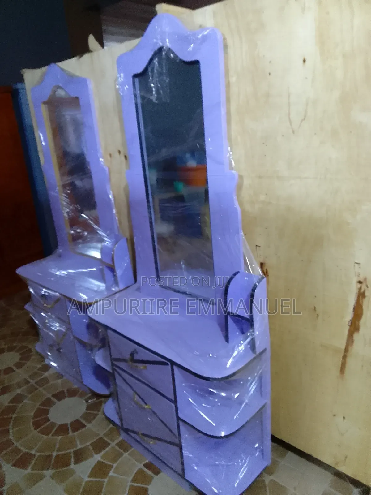 Dressing Mirror at Affordable