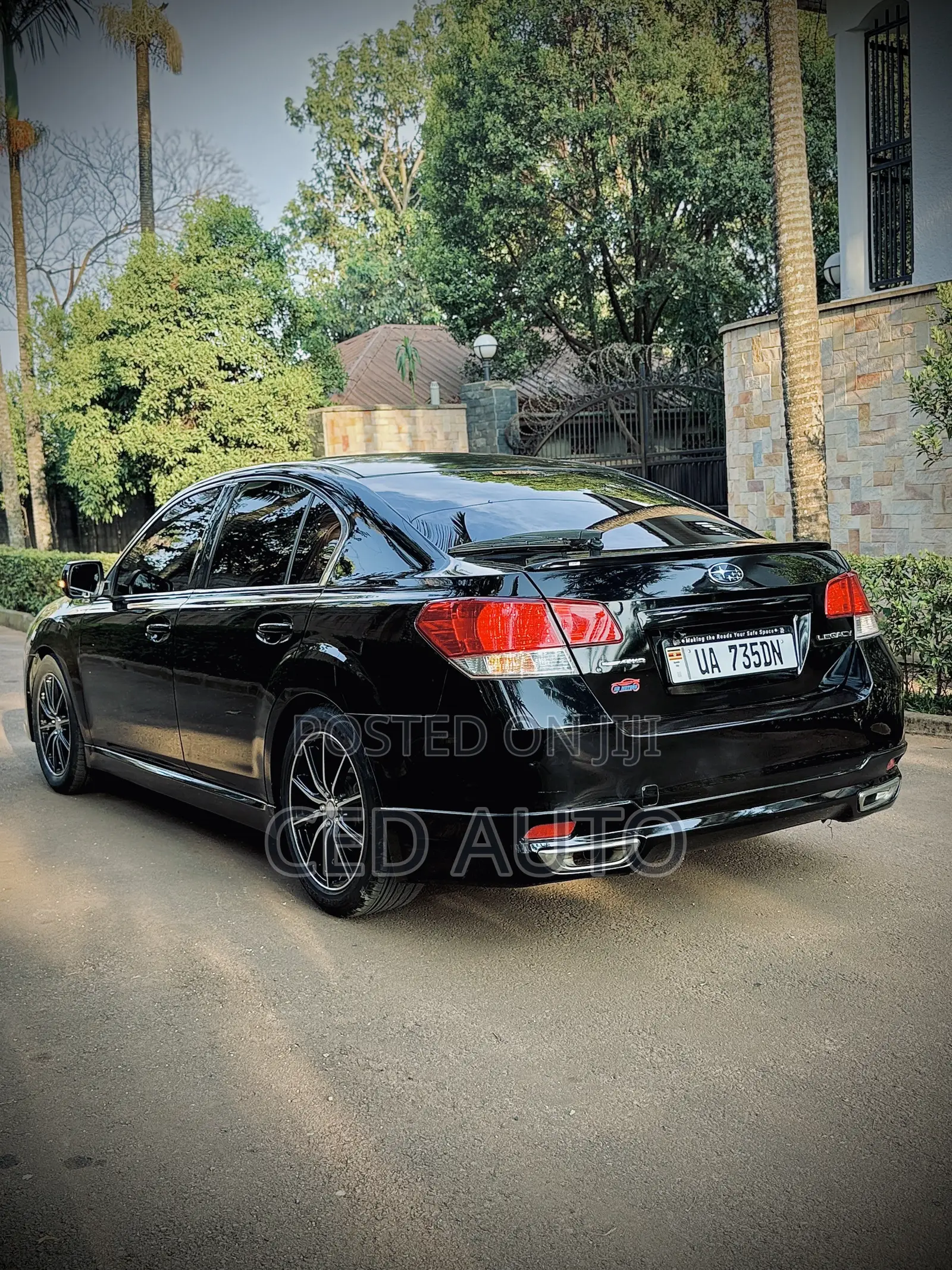 Subaru Legacy 2011 Black