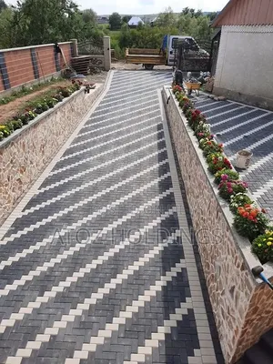 Pavers/Paving Walkway Slabs Slabbing Services Including Leveling
