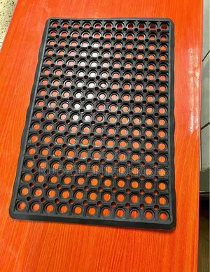 Heavy-Duty Black Rubber Hollow Drainage Mat 60×40