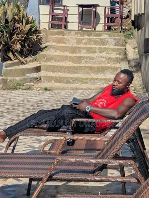Rattan Chaise Lounge Chairs/Sun Lounger