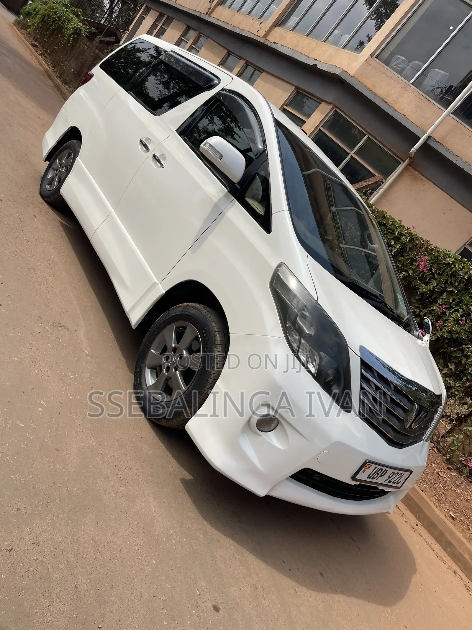 Toyota Alphard 2010 White