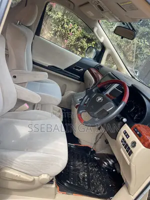 Toyota Alphard 2010 White