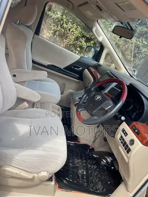 Toyota Alphard 2010 White