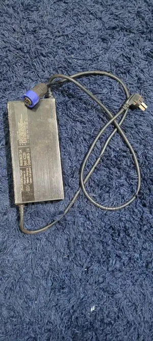 Led Acid/Agm/GELBattery Chargers 12v,24v,36v,48v,60v,72v3A,5A,8A,10A
