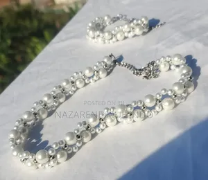 Pearl Necklace and Bracelet Set
