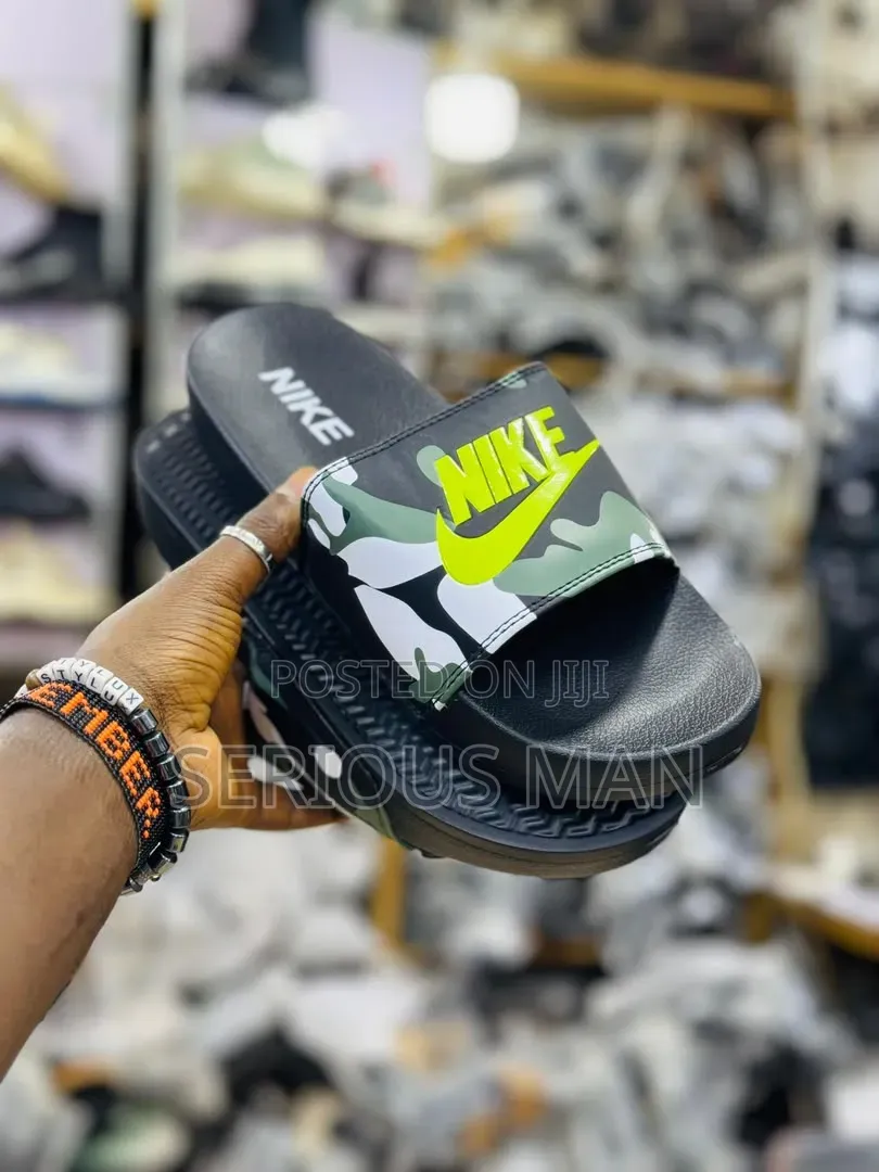 Nike Benassi JDI Print Camo Slides,