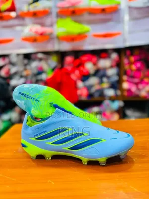Adidas Predator Elite Laceless Firm Ground Football Boots