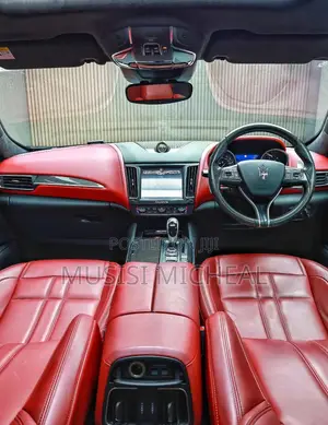 Maserati Levante S AWD 2018 White