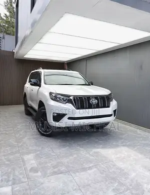 Toyota Land Cruiser Prado 2.8 2021 White