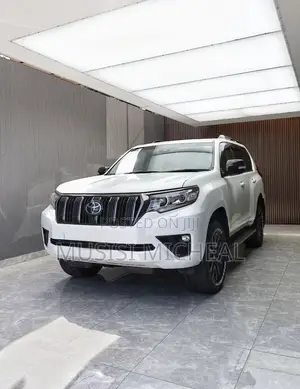 Toyota Land Cruiser Prado 2.8 2021 White