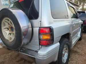 Mitsubishi Pajero Junior 1998 Silver