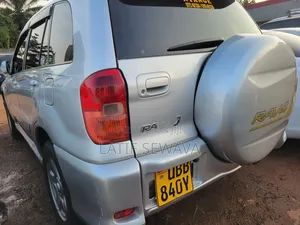 Toyota RAV4 Automatic 2003 Silver
