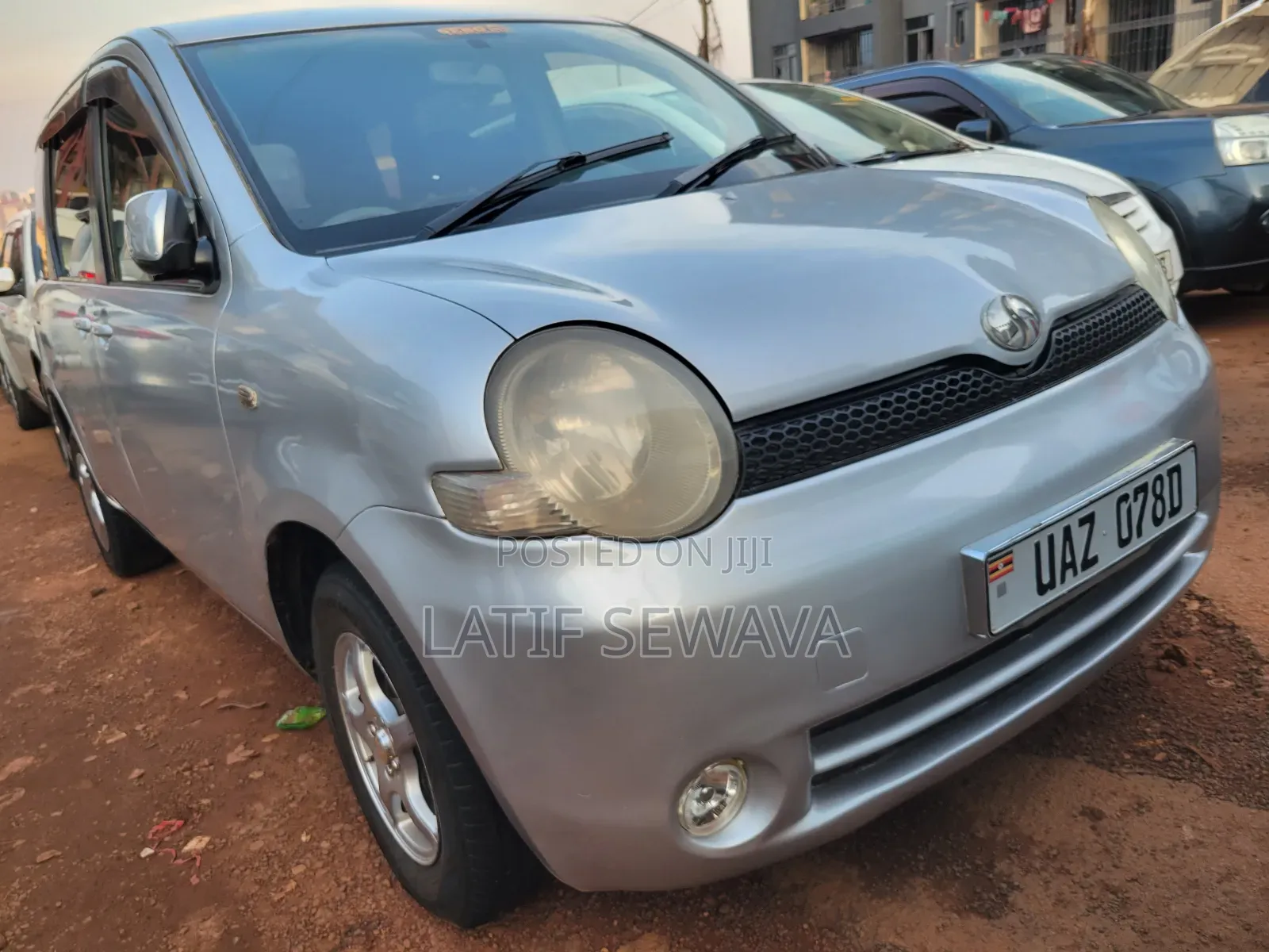 Toyota Sienta 1.5 AWD 2006 Silver