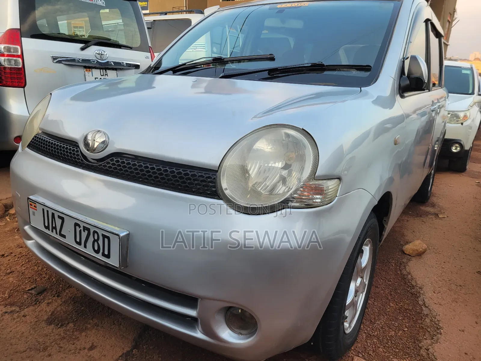 Toyota Sienta 1.5 AWD 2006 Silver
