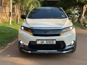 Toyota Harrier 2.0 2015 White