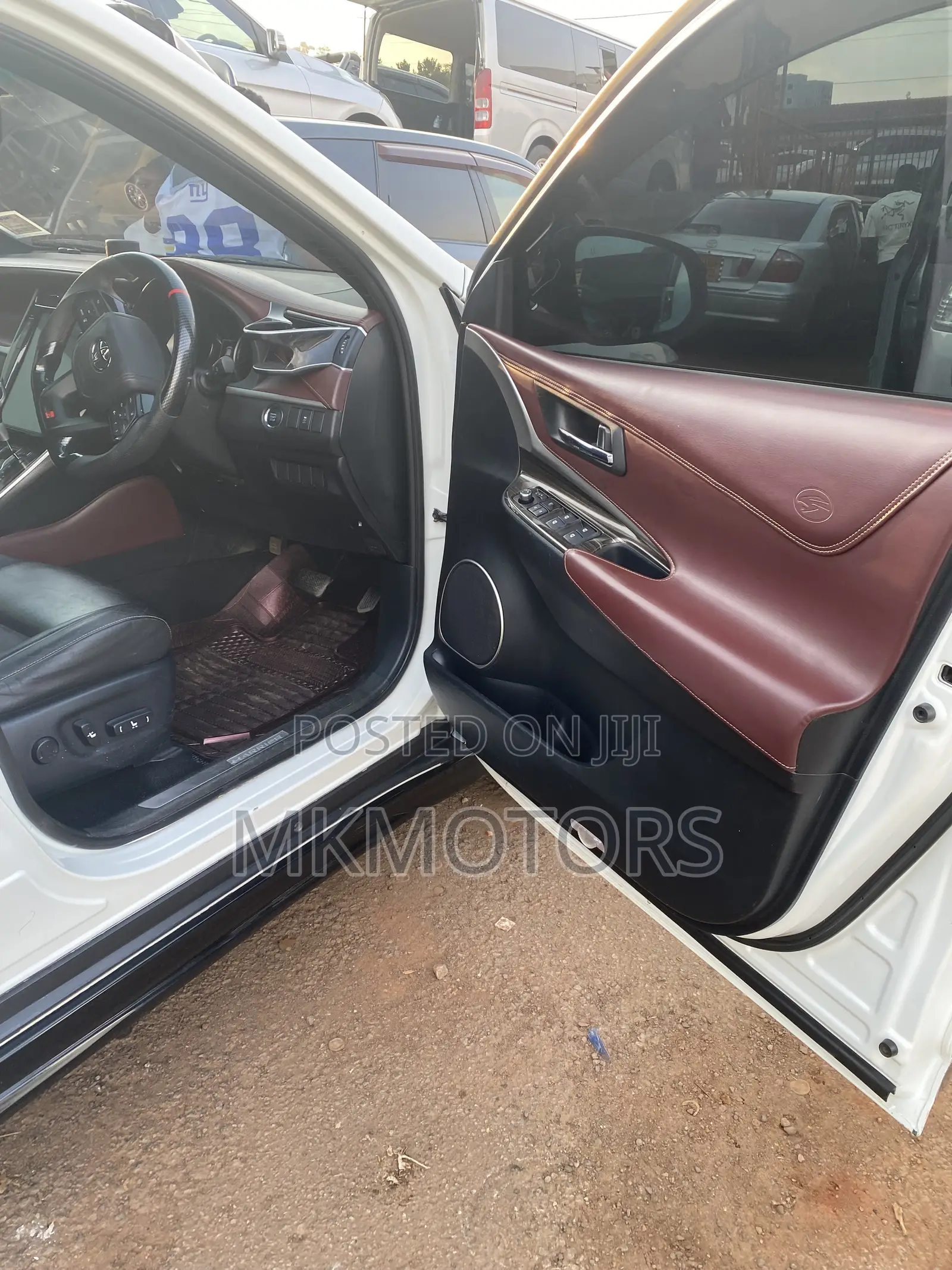 Toyota Harrier 2.0 2015 White