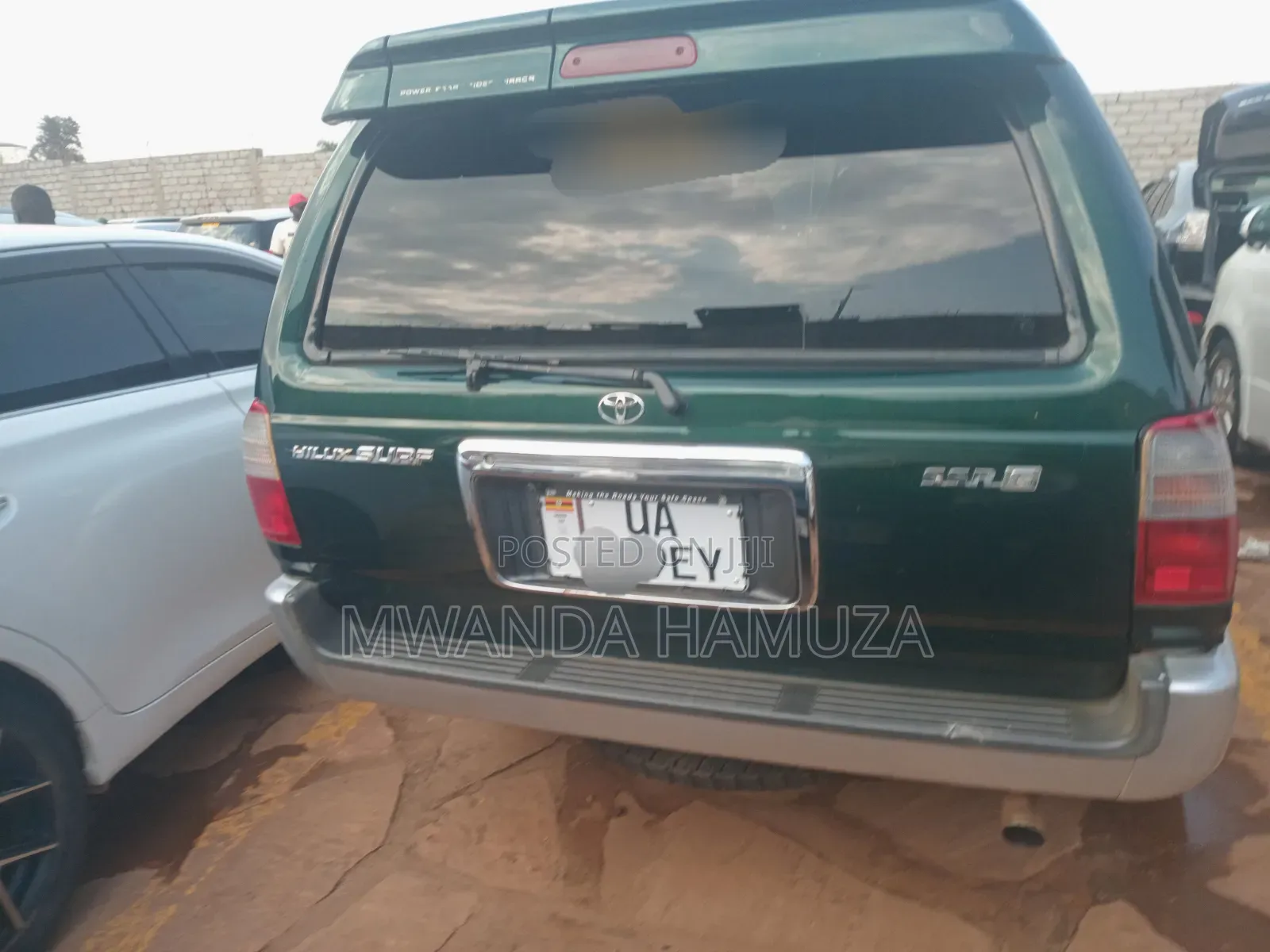 Toyota Hilux Surf 2000 Green