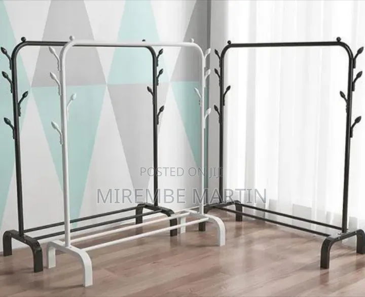 Minimalist Heavy-Duty Garment Rack With Bottom Storage Shelf