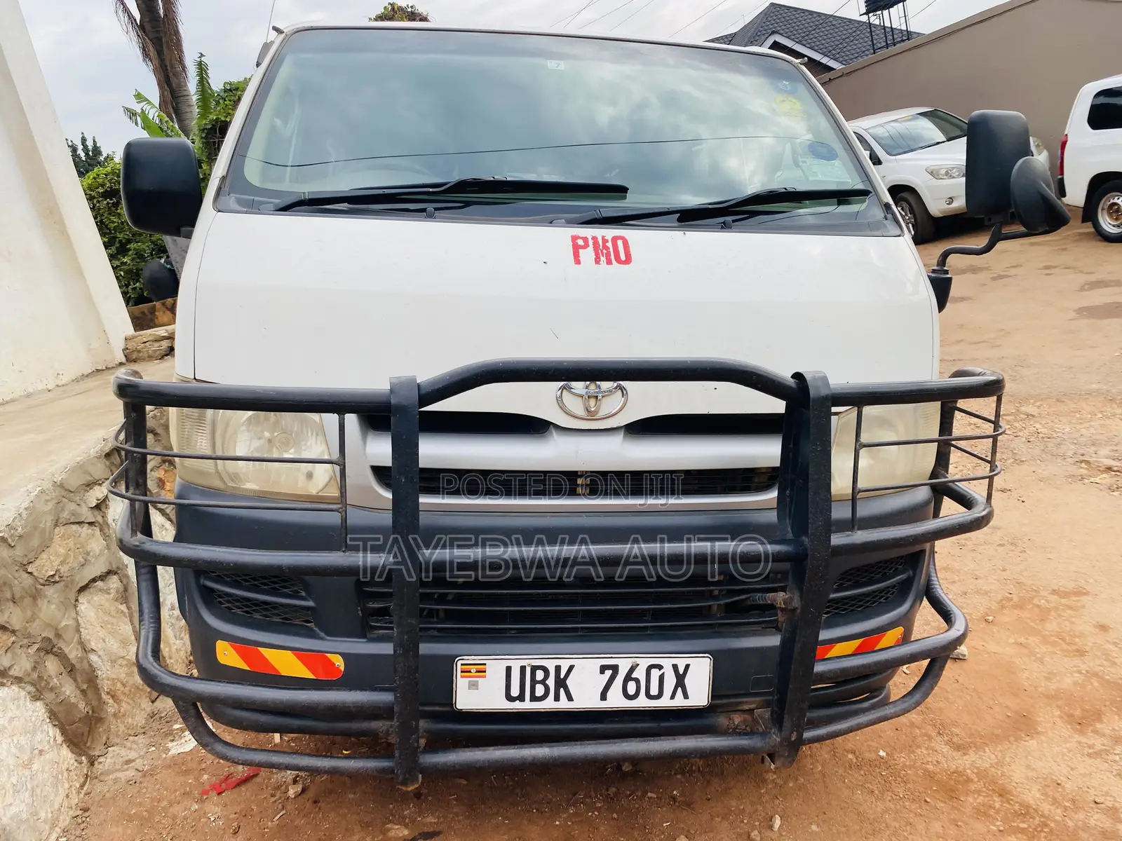 Toyota HiAce 2007 White