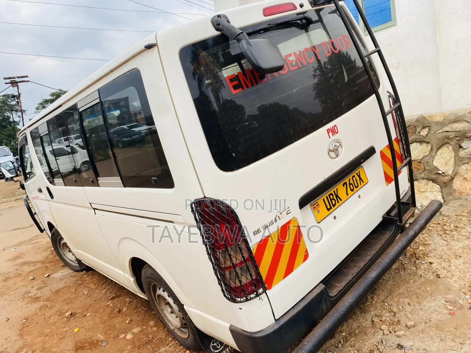 Toyota HiAce 2007 White