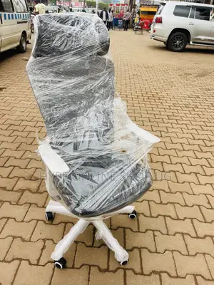 Brandnew Head-Rest,arm-Rest,rotating Office Chair