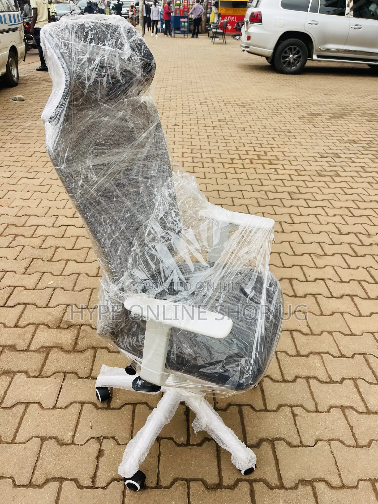 Brandnew Head-Rest,arm-Rest,rotating Office Chair